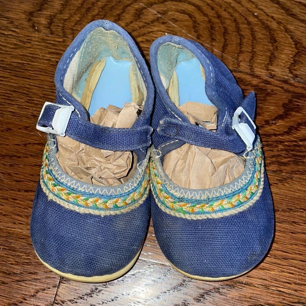 Vtg baby/toddler girl blue canvas Mary Jane style shoes with braided ribbon‎